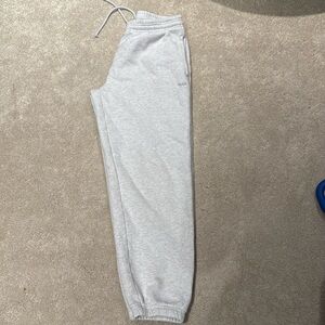 Heather grey TNA sweatpants size small